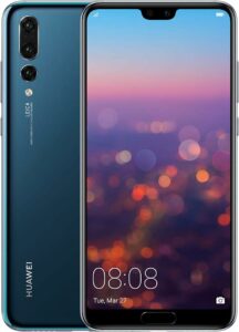 Imagen del elegante Huawei P20 Pro en color negro, destacando su pantalla OLED y su innovador sistema de cámara triple Leica.